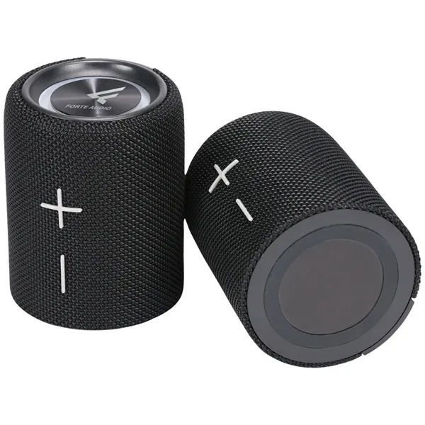 Urban Peak® 10W Magnetic 2-in-1 Wireless Speaker