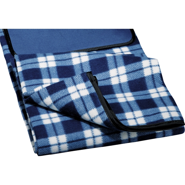 Padded Water-Resistant Fleece Picnic Blanket - Padded Water-Resistant Fleece Picnic Blanket - Image 10 of 19