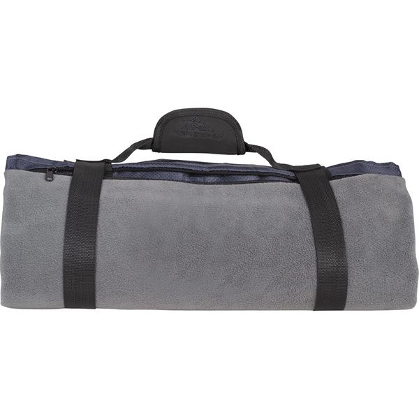 High Sierra® Oversize Picnic Blanket - High Sierra® Oversize Picnic Blanket - Image 2 of 10