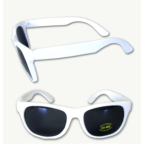 Fashion Sunglasses with UV Lens - Fashion Sunglasses with UV Lens - Image 9 of 10