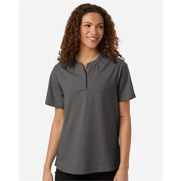 Devon & Jones Women's Seaton Pebble Textured Polo