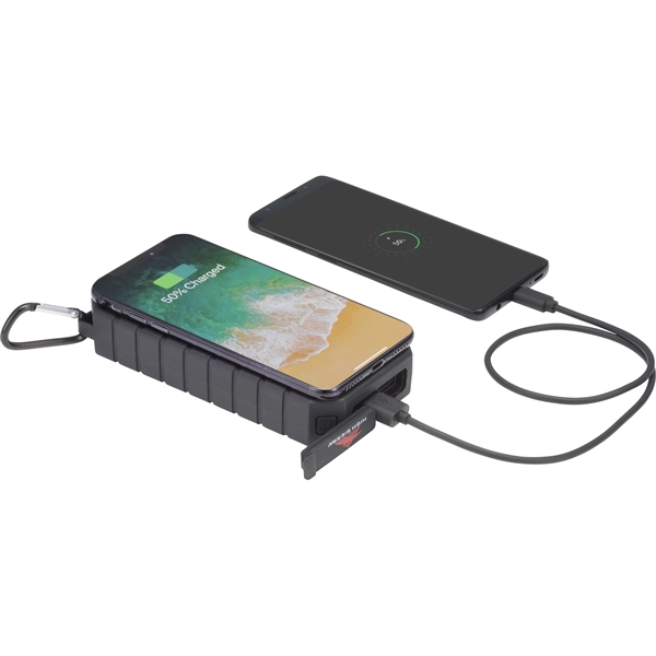 High Sierra® IPX 5 Solar Fast Wireless Power Bank - High Sierra® IPX 5 Solar Fast Wireless Power Bank - Image 8 of 12