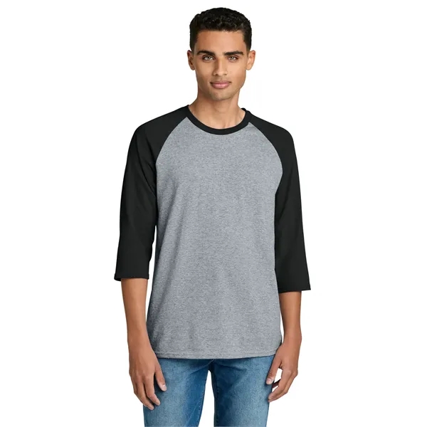 Gildan Heavy Cotton 3/4-Sleeve Raglan T-Shirt.