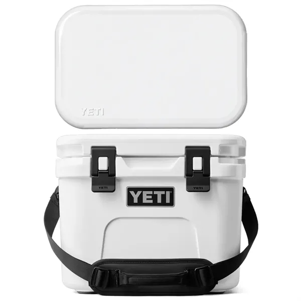 15 QT YETI® Roadie Hard Cooler Ice Chest 16.9" x 14"