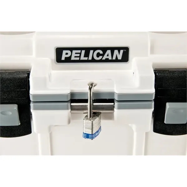 Pelican™ 30QT Cooler WHITE