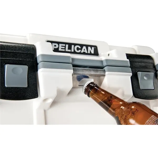 Pelican™ 30QT Cooler WHITE