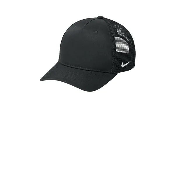 Nike Snapback Mesh Trucker Cap