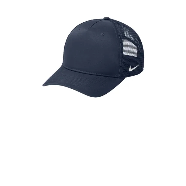Nike Snapback Mesh Trucker Cap