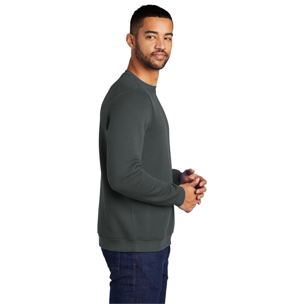 Nike Club Fleece Crew - Nike Club Fleece Crew - Image 18 of 29