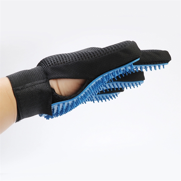 Silicone Hair Removal Pets Massage 2 In 1 PetGrooming Glove - Silicone Hair Removal Pets Massage 2 In 1 PetGrooming Glove - Image 4 of 5