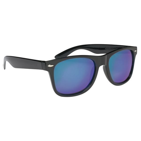 Fashionable Mirrored Shades - Fashionable Mirrored Shades - Image 10 of 13