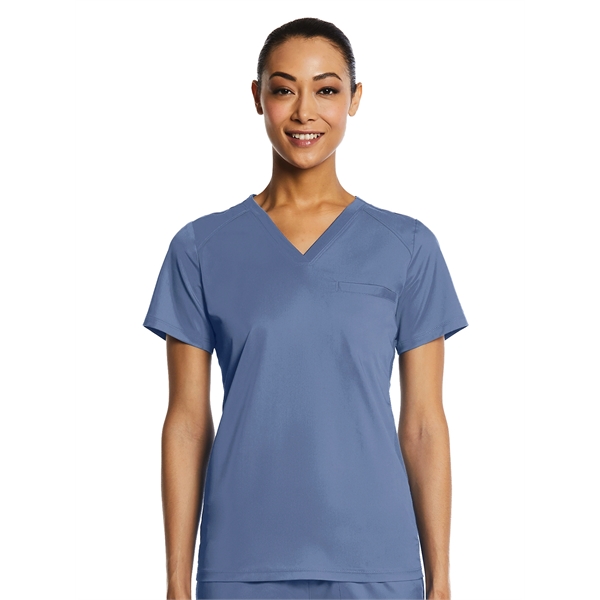 Maevn - EON Sport - Women's One-Pocket V-Neck Top - Maevn - EON Sport - Women's One-Pocket V-Neck Top - Image 3 of 5