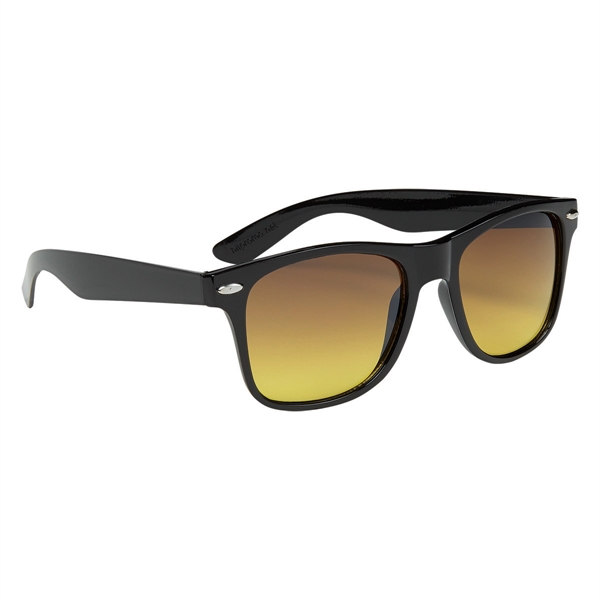 Beach Gradient Sunglasses - Beach Gradient Sunglasses - Image 3 of 8
