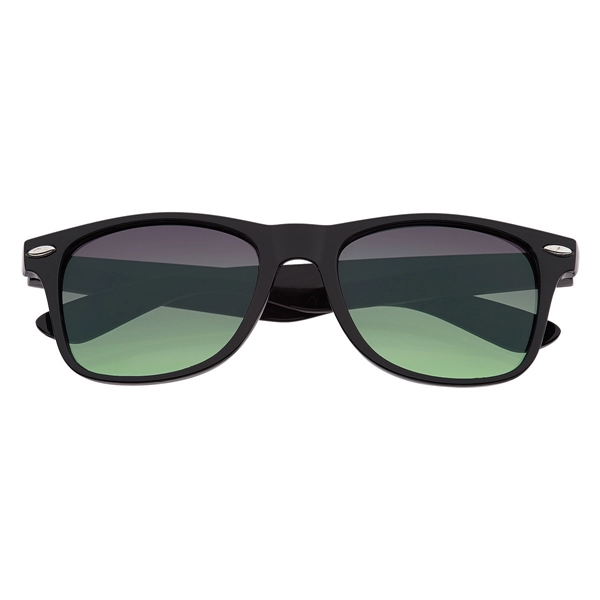 Beach Gradient Sunglasses - Beach Gradient Sunglasses - Image 6 of 8