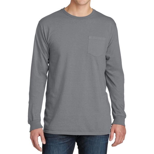 Stylish Pigment-Dyed Long Sleeve Tee with Pocket - Stylish Pigment-Dyed Long Sleeve Tee with Pocket - Image 14 of 19