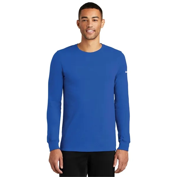 Nike Dri-FIT Cotton/Poly Long Sleeve Tee. - Nike Dri-FIT Cotton/Poly Long Sleeve Tee. - Image 30 of 30