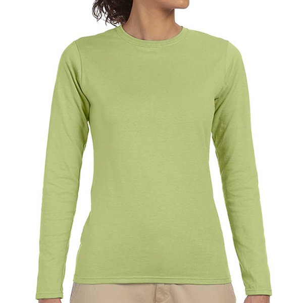 Gildan 4.5 oz 100% Cotton Preshrunk Softstyle Girls' T-shirt - Gildan 4.5 oz 100% Cotton Preshrunk Softstyle Girls' T-shirt - Image 2 of 3