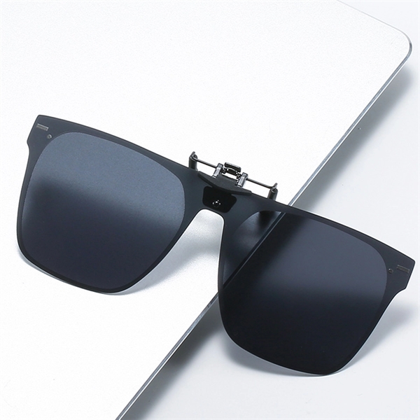 Clip-on Multicolored Polarized Sunglasses for Outdoor - Clip-on Multicolored Polarized Sunglasses for Outdoor - Image 3 of 5