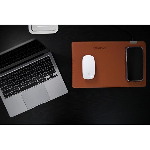 Easton Wireless Charging Mouse Pad - Easton Wireless Charging Mouse Pad - Image 2 of 8