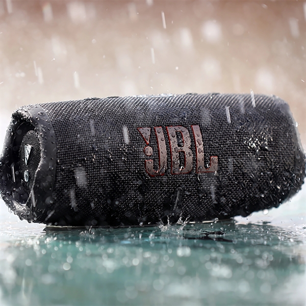 JBL Charge 5 Portable Waterproof Speaker with Powerbank - JBL Charge 5 Portable Waterproof Speaker with Powerbank - Image 7 of 26