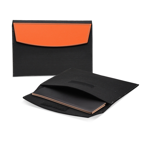 Sustainable 15" Laptop Sleeve (Black) - Sustainable 15" Laptop Sleeve (Black) - Image 4 of 8