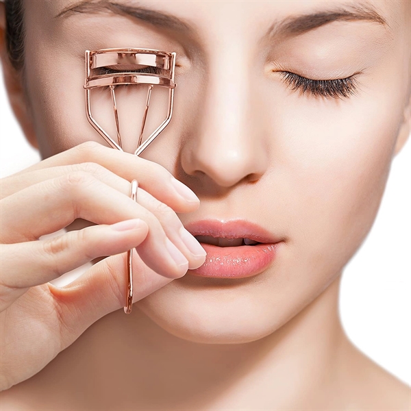 Beauty Eyelash Curler with Bag - Beauty Eyelash Curler with Bag - Image 6 of 6