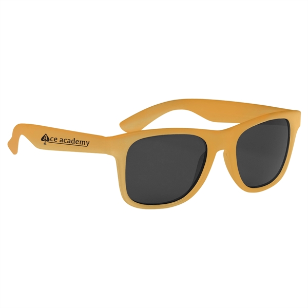 Color Changing Malibu Sunglasses - Color Changing Malibu Sunglasses - Image 11 of 37