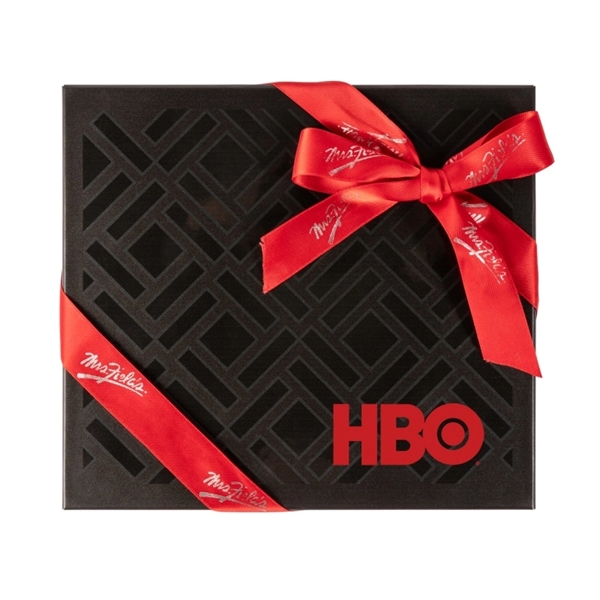 Mrs. Fields Deluxe Chocolate Chip Cookie Nibbler Gift Box - Mrs. Fields Deluxe Chocolate Chip Cookie Nibbler Gift Box - Image 1 of 2