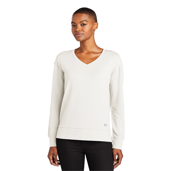 OGIO Women's Luuma Flex Long Sleeve V-Neck - OGIO Women's Luuma Flex Long Sleeve V-Neck - Image 5 of 15