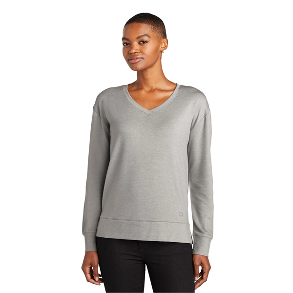 OGIO Women's Luuma Flex Long Sleeve V-Neck - OGIO Women's Luuma Flex Long Sleeve V-Neck - Image 11 of 15