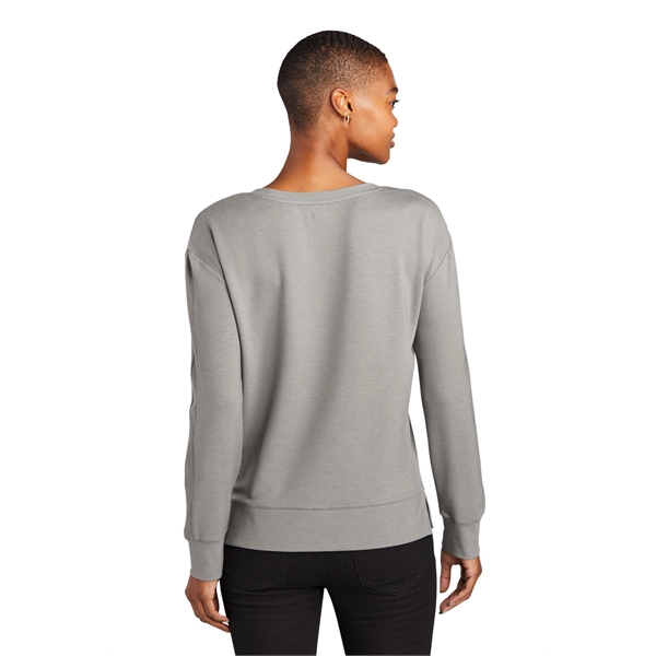 OGIO Women's Luuma Flex Long Sleeve V-Neck - OGIO Women's Luuma Flex Long Sleeve V-Neck - Image 12 of 15