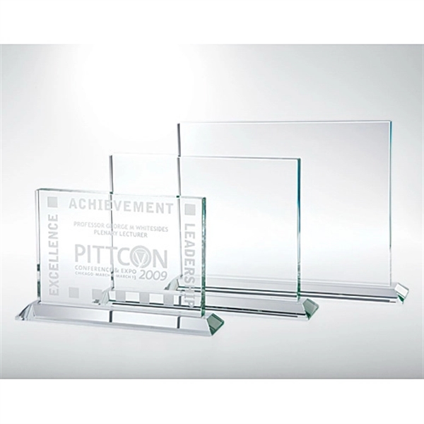 Clear glass horizontal rectangle with base - Clear glass horizontal rectangle with base - Image 0 of 0