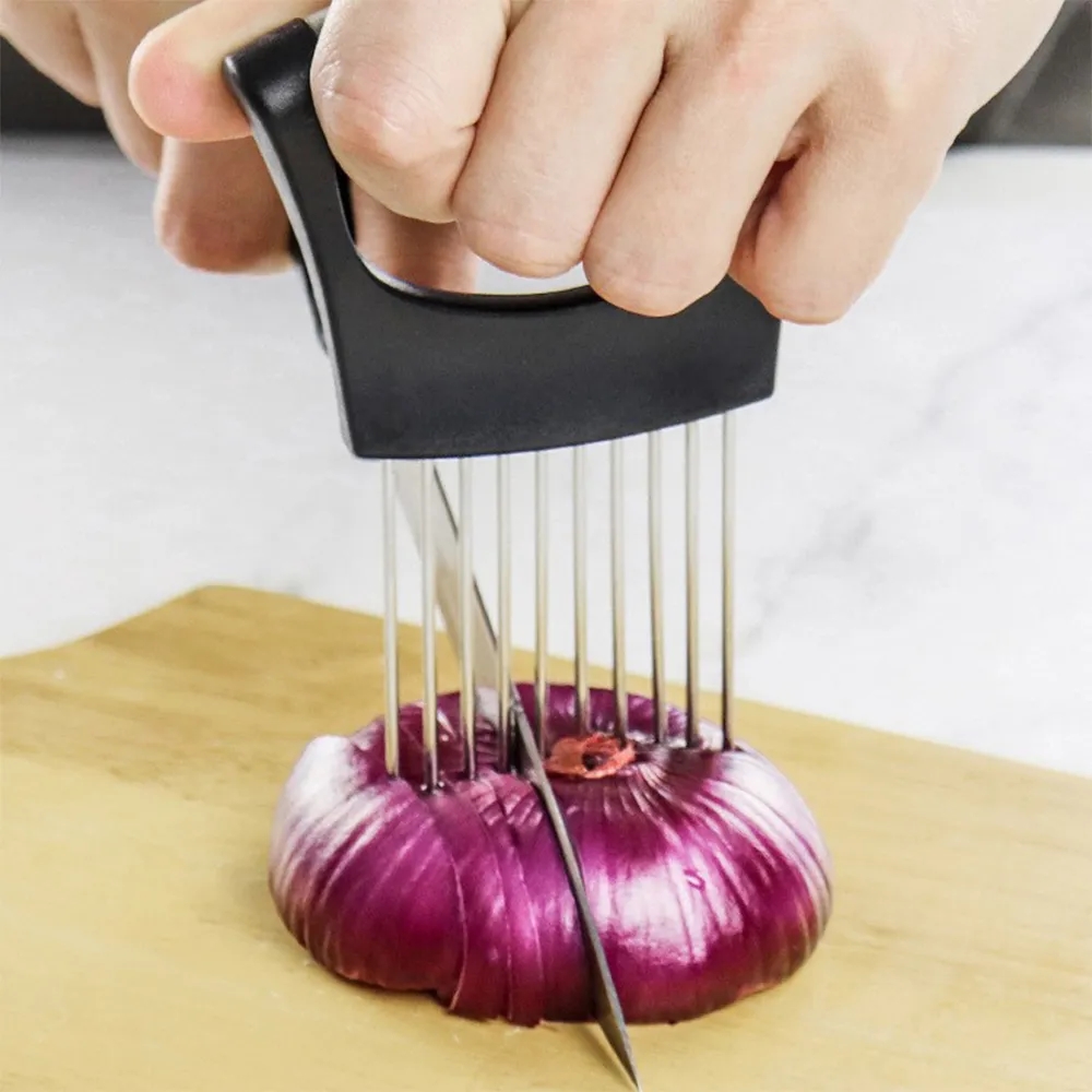 Stainless Steel Onion Holder and Slicer - Safe Kitchen Tool	