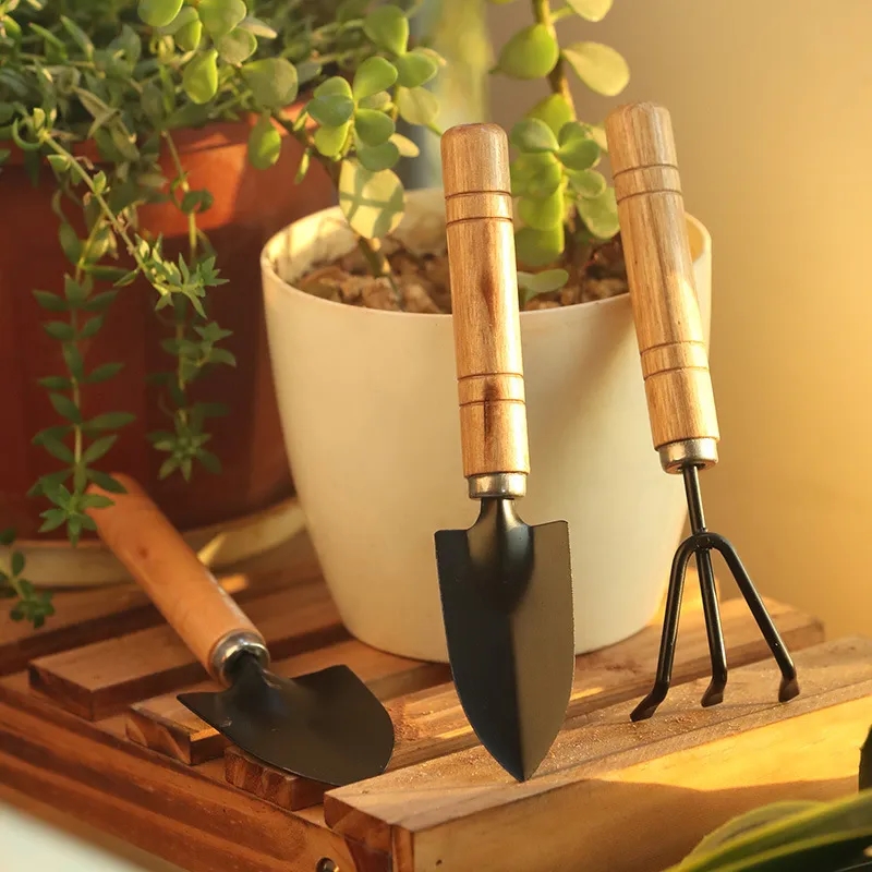 Durable Rake Pointed Iron Shovel Gardening Tool Set	