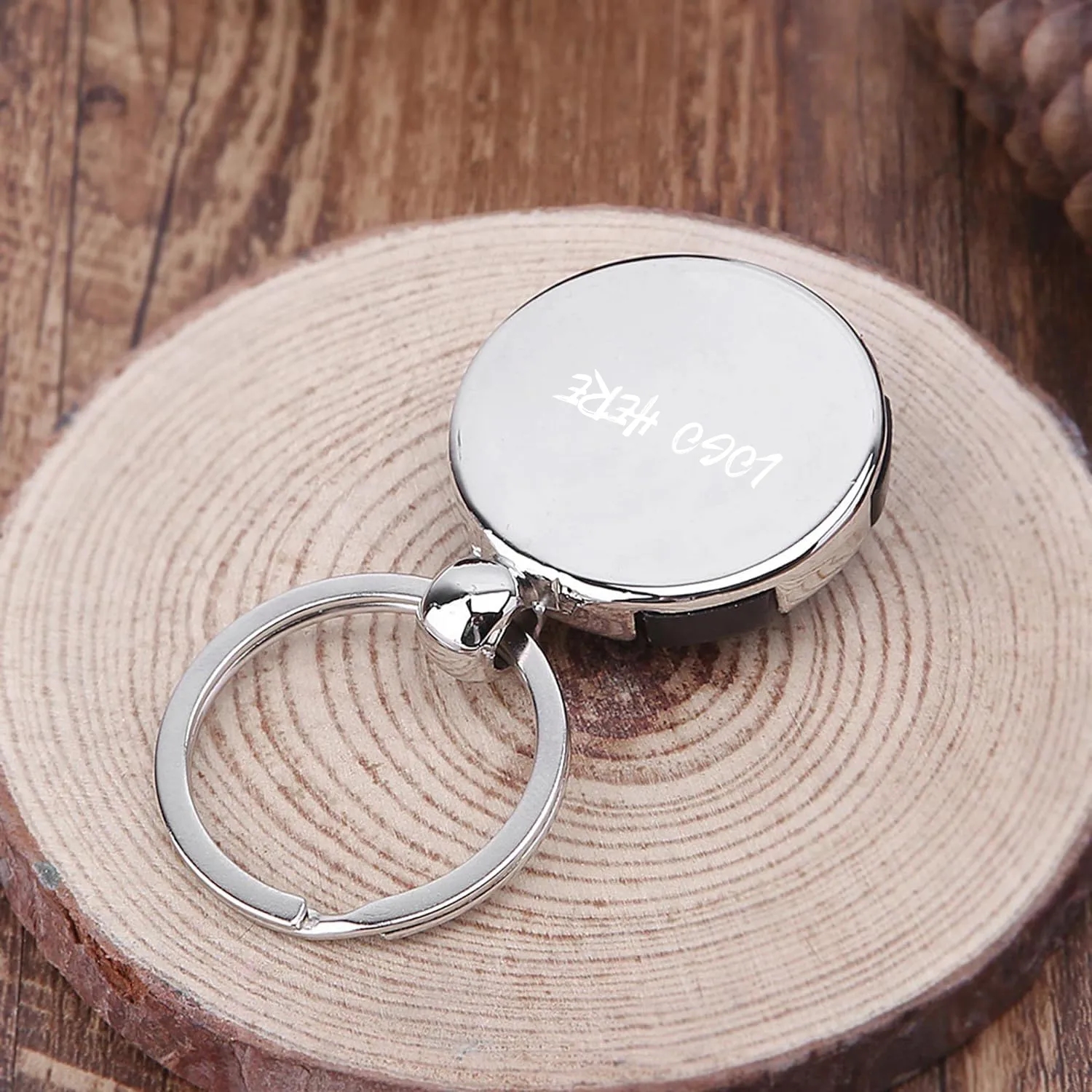 Round Tire Compass Keychain	